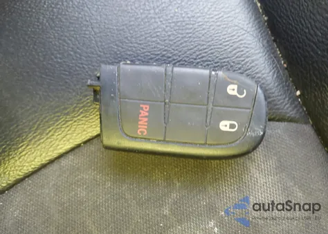 2020 Jeep Compass Latitude 4X4 z USA, uszkodzony, nr VIN 3C4NJDBB1LT196918